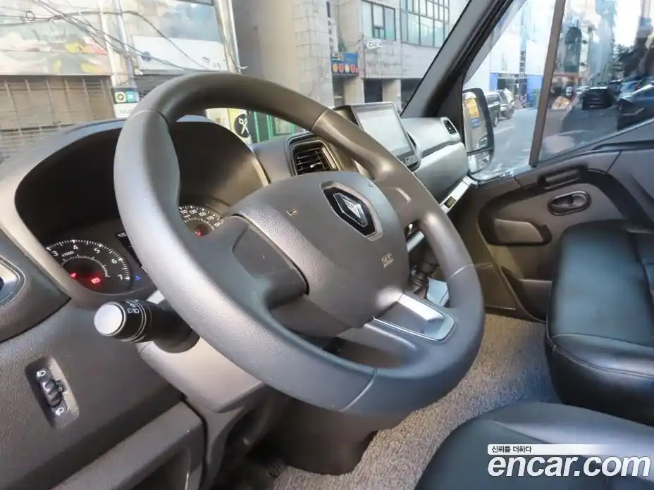 Renault Master 2022 2.3 Механическая в Москве № 227243, фото 13