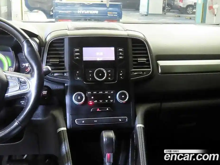 Renault QM6 2023 2.0 Автомат в Москве № 227375, фото 11