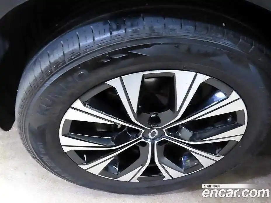 Renault QM6 2023 2.0 Автомат в Москве № 227375, фото 19