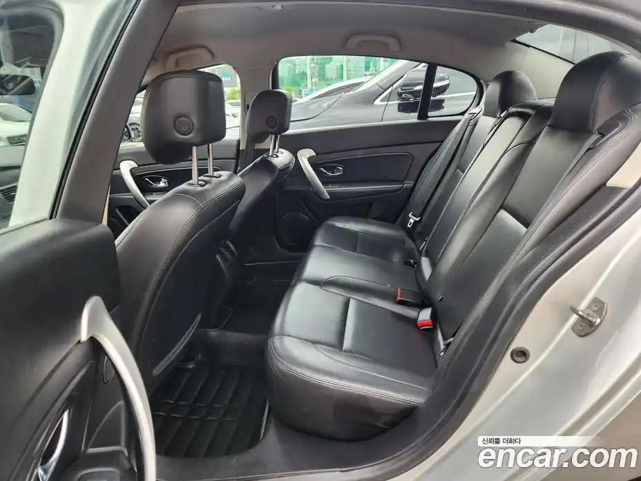 Renault SM5 2016 2.0 Автомат в Москве № 227451, фото 15