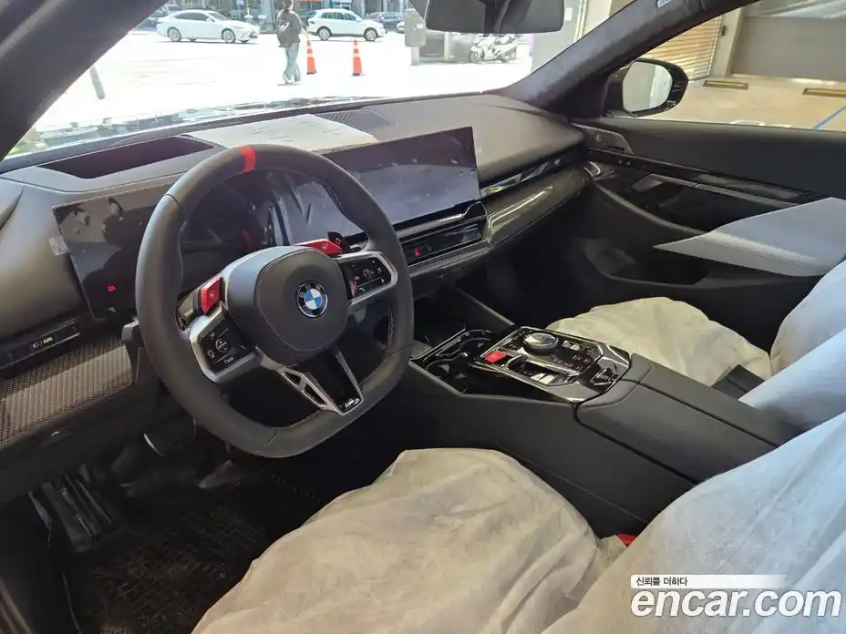 BMW M5 2025 4.4 Автомат в Москве № 227734, фото 15