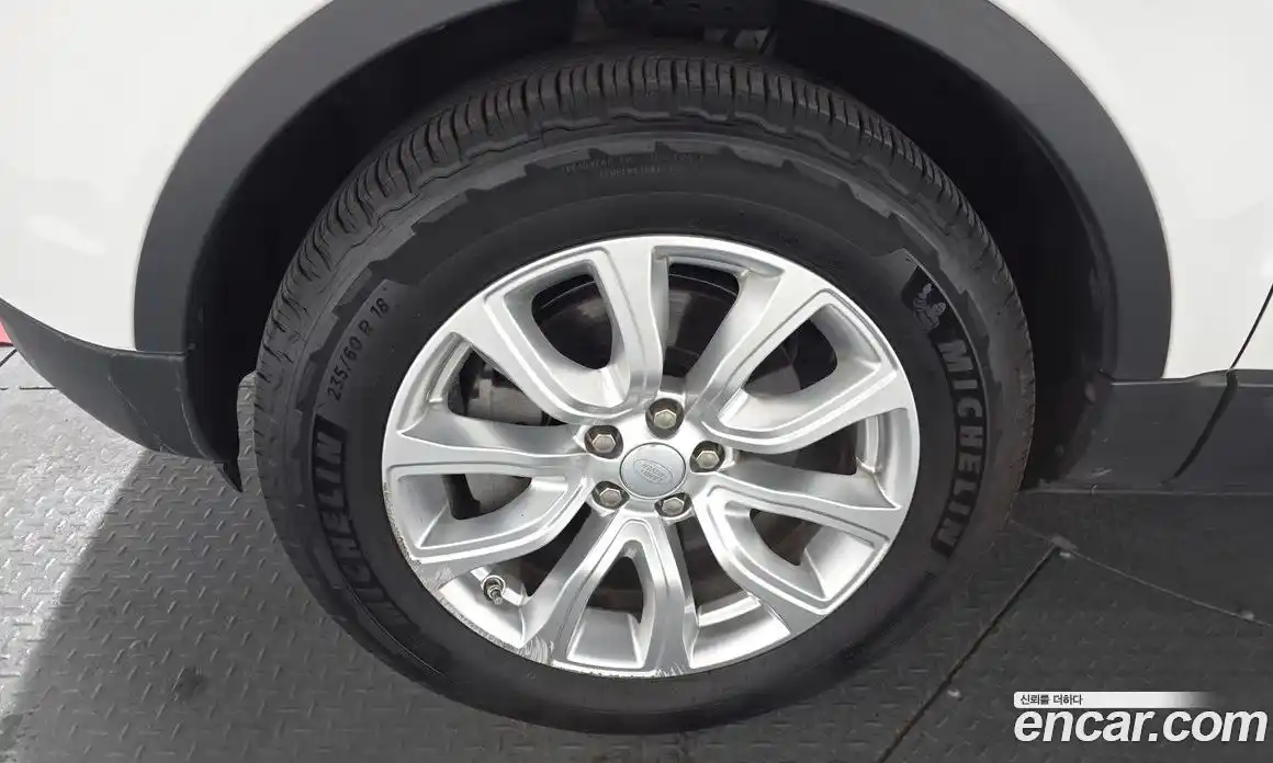 Land Rover Range-Rover Evoque 2017 2.0 Автомат в Москве № 228106, фото 17