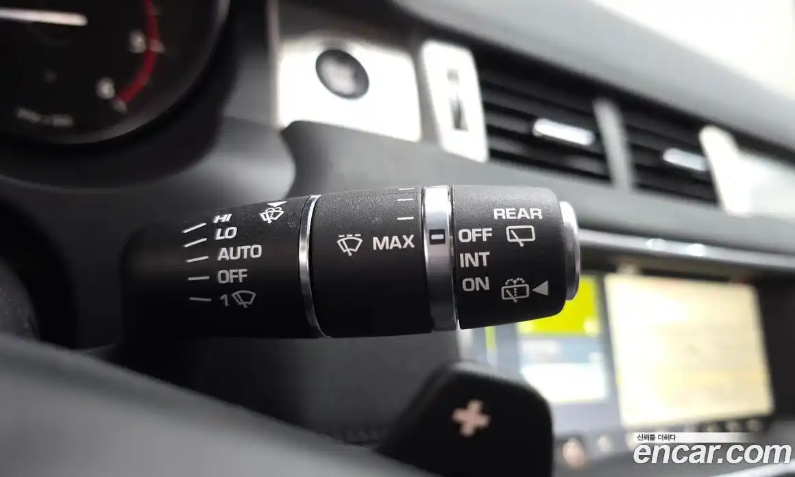 Land Rover Range-Rover Evoque 2017 2.0 Автомат в Москве № 228106, фото 6