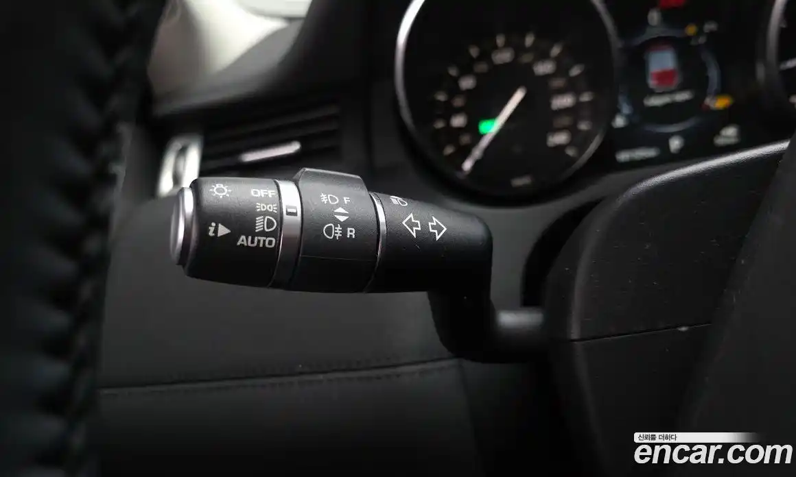 Land Rover Range-Rover Evoque 2017 2.0 Автомат в Москве № 228106, фото 8