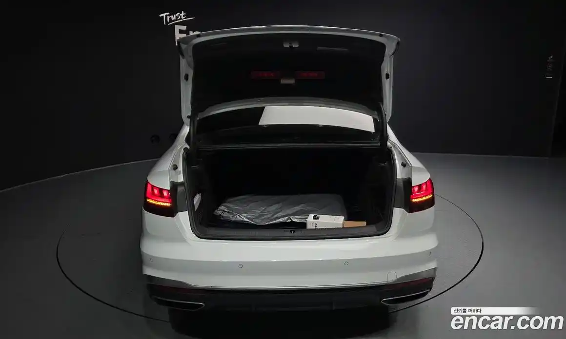 Audi A4 2023 2.0 Автомат в Москве № 228192, фото 3