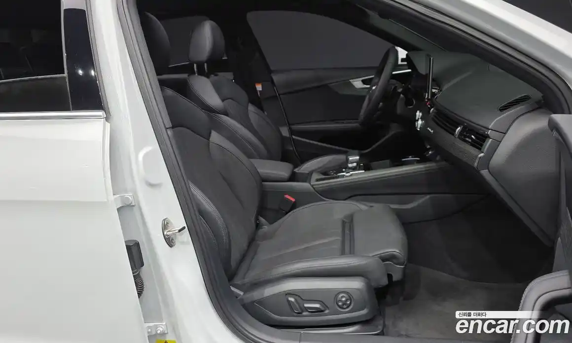 Audi A4 2023 2.0 Автомат в Москве № 228192, фото 6