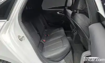 Audi A4 2023 2.0 Автомат в Москве № 228192, миниатюра 9