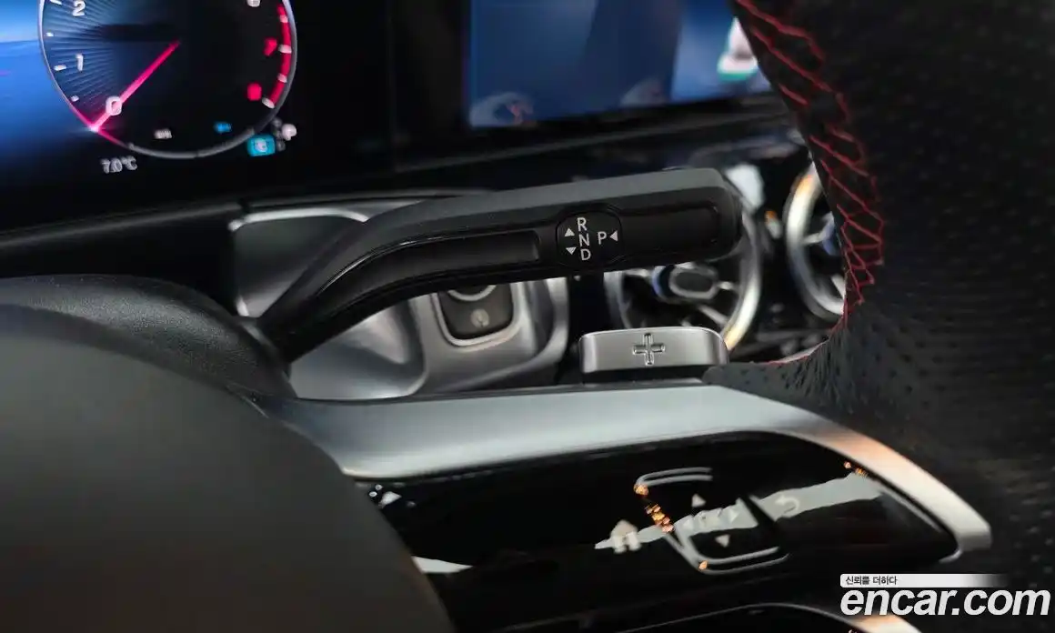 Mercedes-Benz GLB-Class 2025 2.0 Автомат в Москве № 229431, фото 12