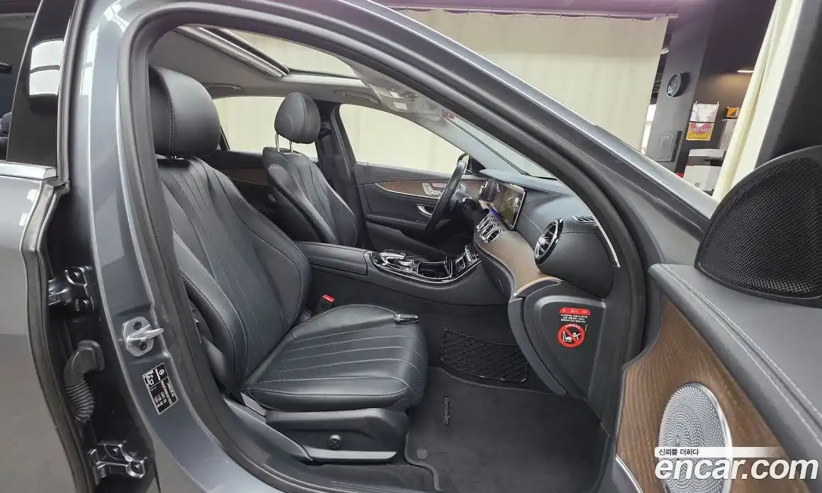 Mercedes-Benz E-Class 2019 2.0 Автомат в Москве № 229651, фото 16