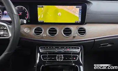 Mercedes-Benz E-Class 2019 2.0 Автомат в Москве № 229651, миниатюра 5