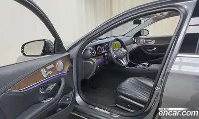 Mercedes-Benz E-Class 2019 2.0 Автомат в Москве № 229651, миниатюра 6