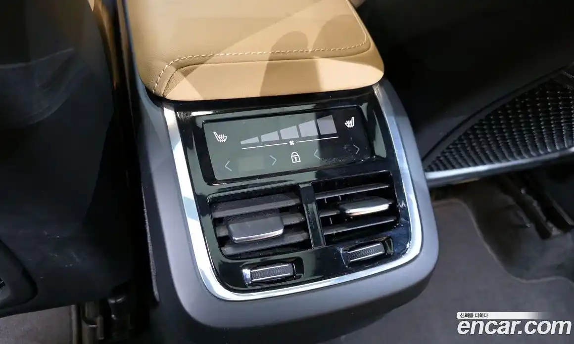 Volvo XC60 2022 2.0 Автомат в Москве № 230395, фото 18