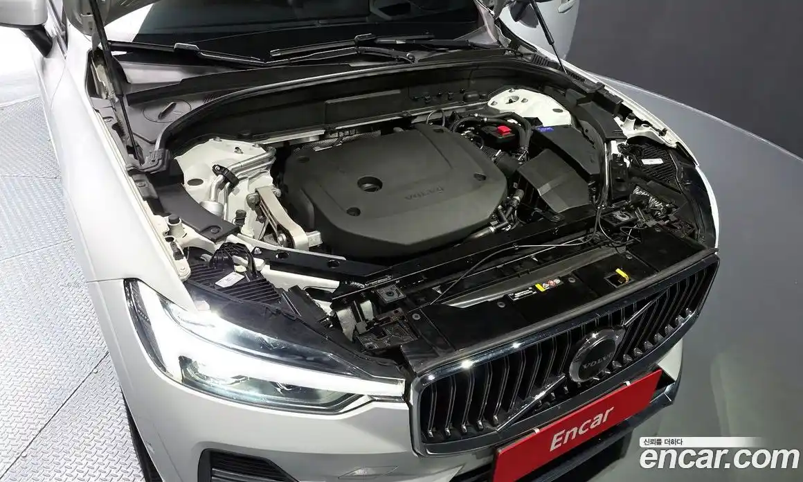 Volvo XC60 2022 2.0 Автомат в Москве № 230395, фото 6