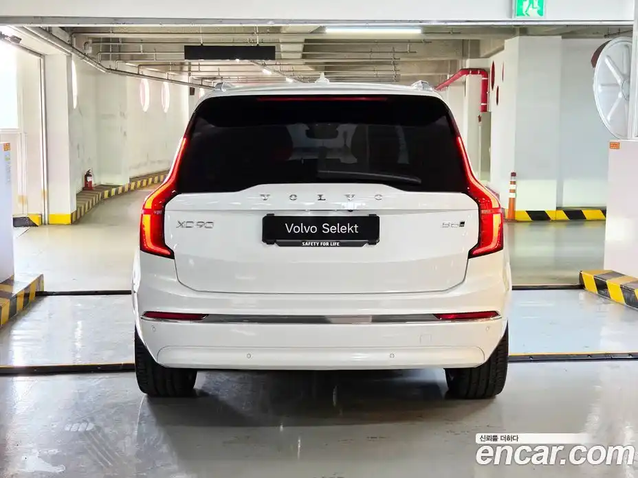 Volvo XC90 2026 2.0 Автомат в Москве № 230748, фото 4