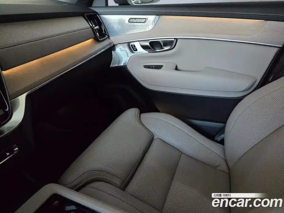 Volvo XC90 2026 2.0 Автомат в Москве № 230748, фото 10