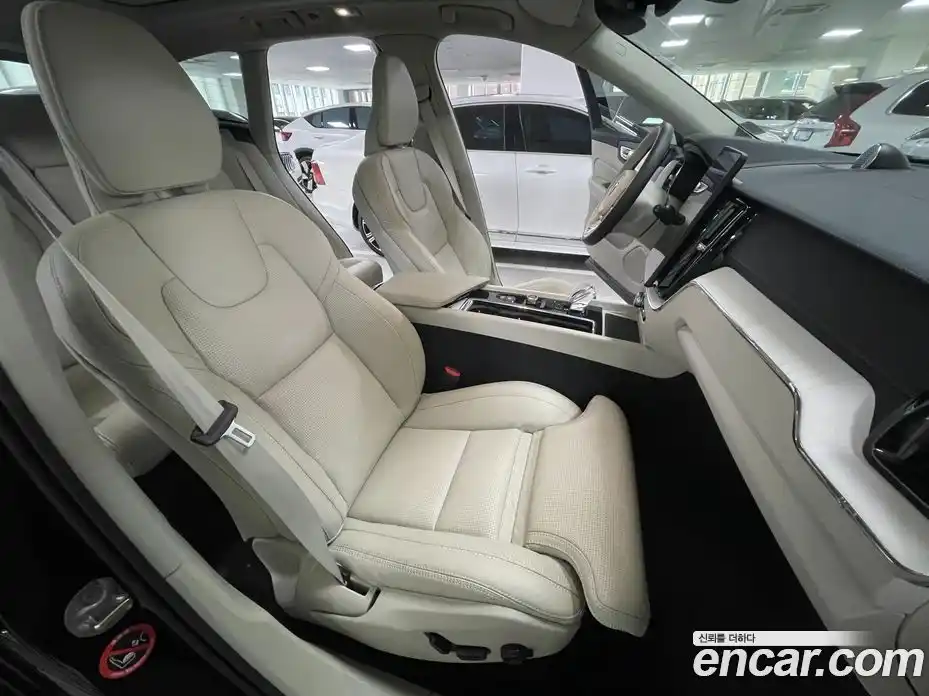 Volvo XC60 2026 2.0 Автомат в Москве № 230761, фото 10