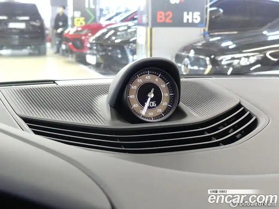 Porsche Taycan 2021 Автомат в Москве № 231041, фото 11