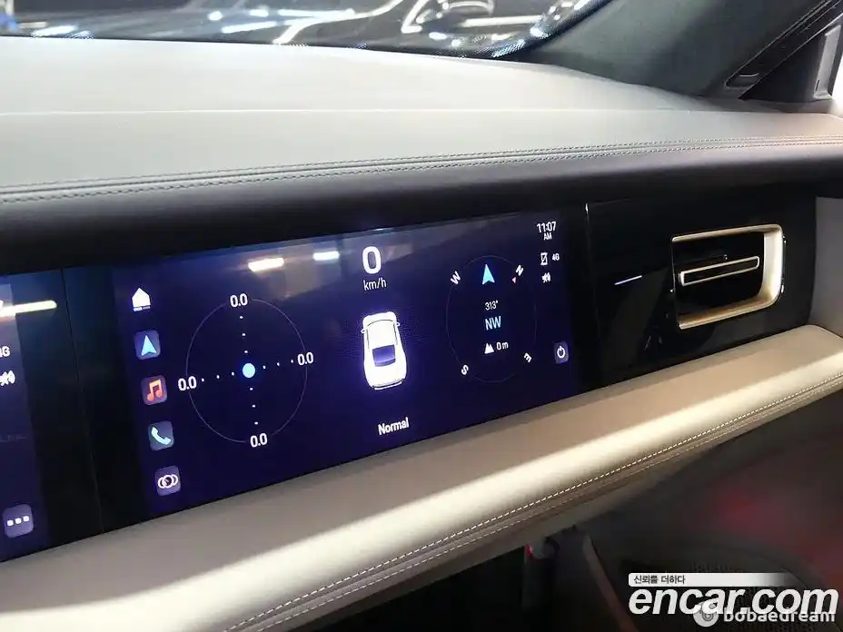 Porsche Taycan 2021 Автомат в Москве № 231041, фото 19