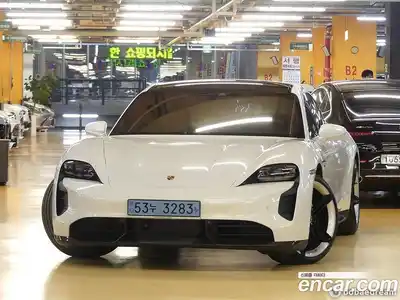 Porsche Taycan 2021 Автомат в Москве № 231041, миниатюра 3