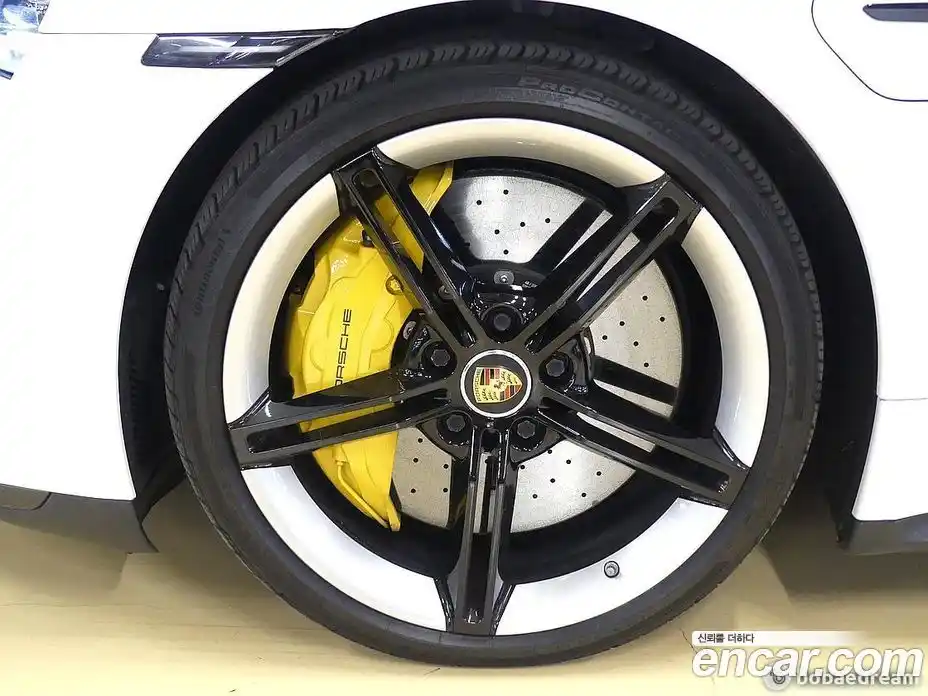 Porsche Taycan 2021 Автомат в Москве № 231041, фото 5