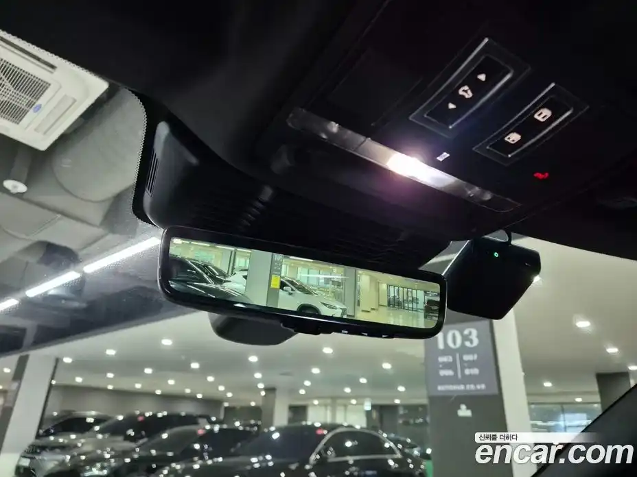 Land Rover Range-Rover Evoque 2025 2.0 Автомат в Москве № 231169, фото 16