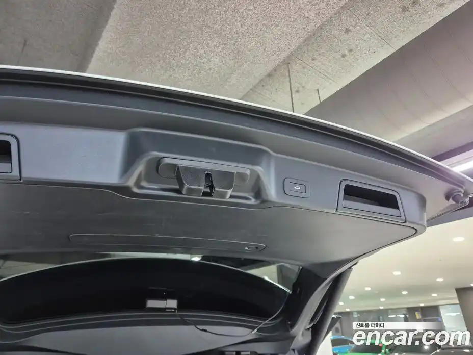 Land Rover Range-Rover Evoque 2025 2.0 Автомат в Москве № 231169, фото 19