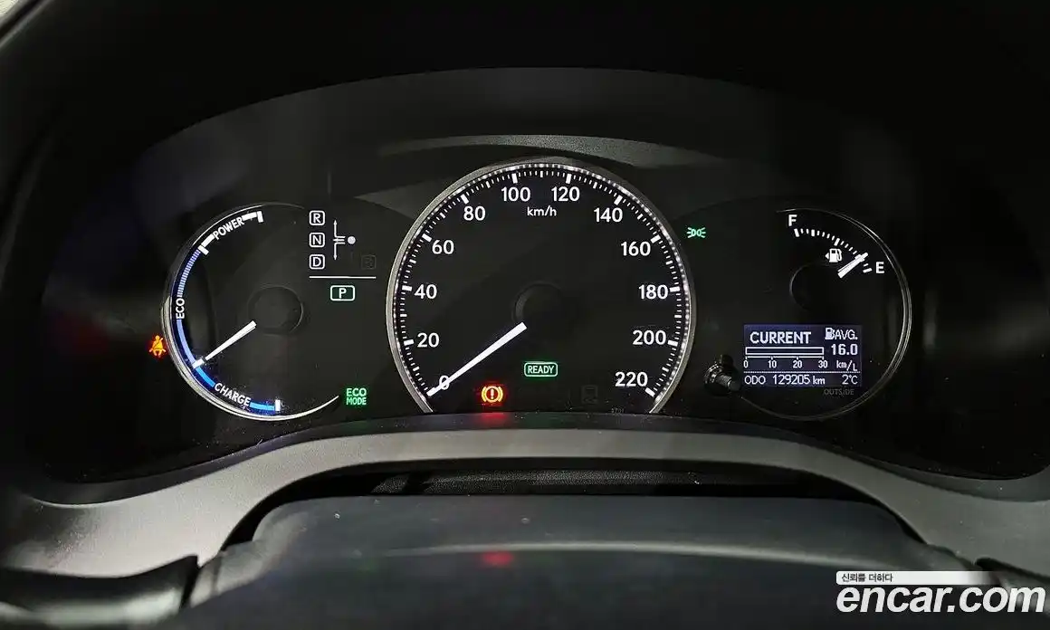 Lexus CT200h 2015 1.8 Автомат в Москве № 231983, фото 4