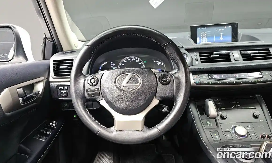 Lexus CT200h 2015 1.8 Автомат в Москве № 231983, фото 5