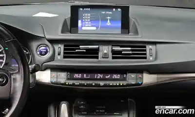 Lexus CT200h 2015 1.8 Автомат в Москве № 231983, миниатюра 6