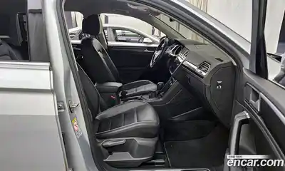 Volkswagen Tiguan 2020 2.0 Автомат в Москве № 232196, миниатюра 12