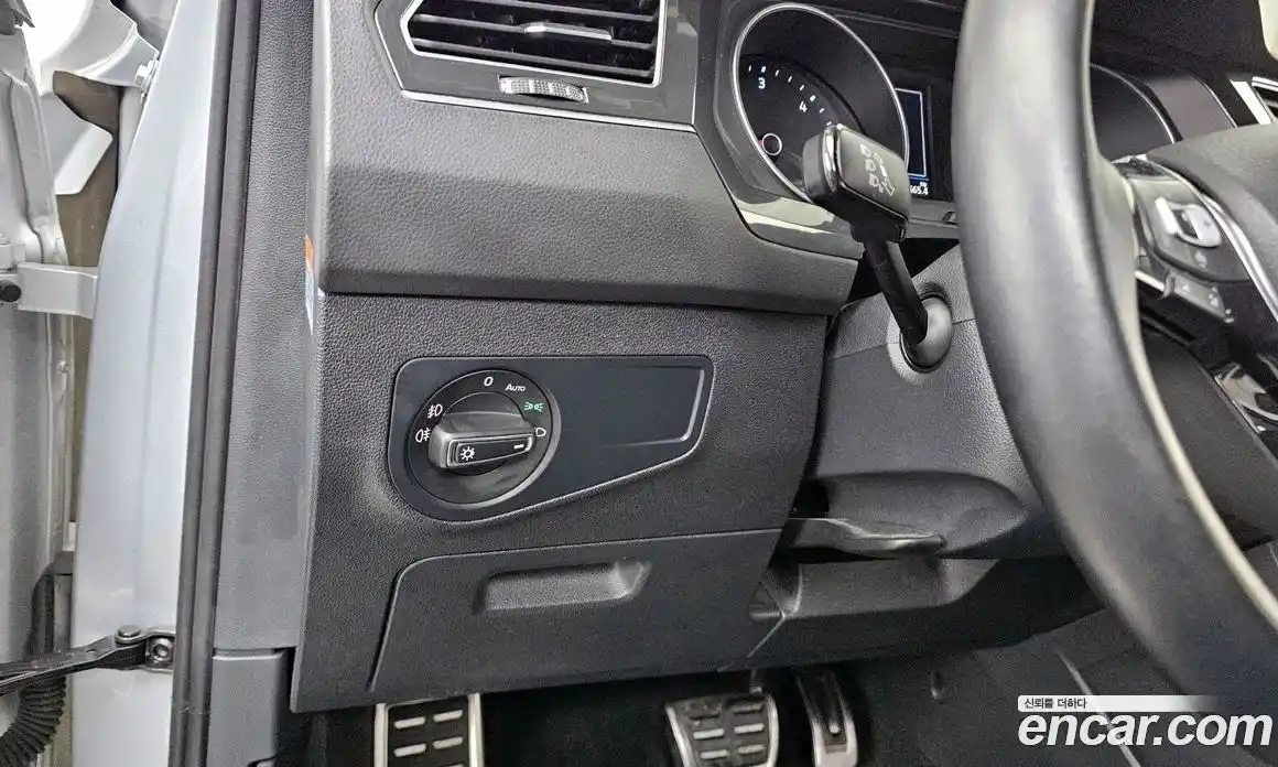 Volkswagen Tiguan 2020 2.0 Автомат в Москве № 232196, фото 13