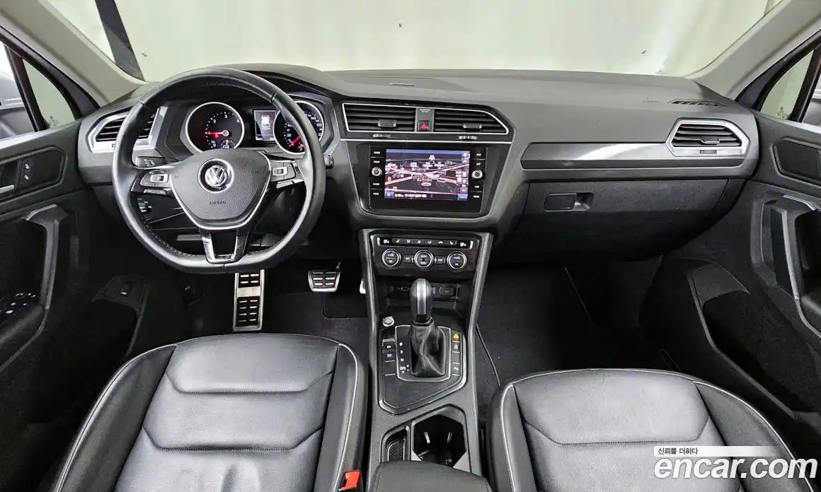 Volkswagen Tiguan 2020 2.0 Автомат в Москве № 232196, фото 5