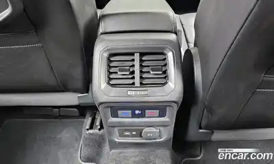 Volkswagen Tiguan 2020 2.0 Автомат в Москве № 232196, миниатюра 6