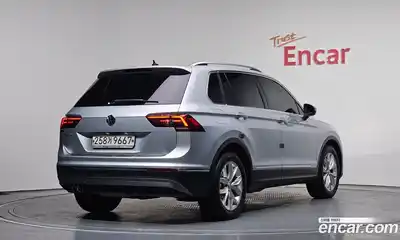 Volkswagen Tiguan 2020 2.0 Автомат в Москве № 232196, миниатюра 7