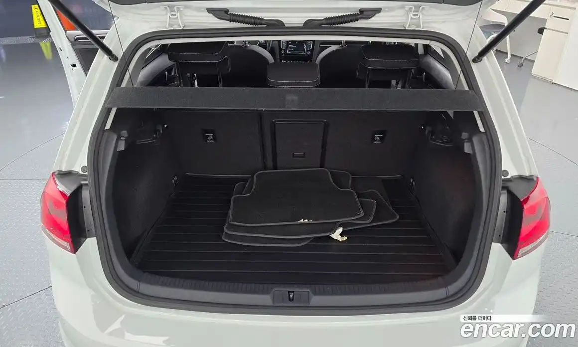 Volkswagen Golf 2015 2.0 Автомат в Москве № 232199, фото 7