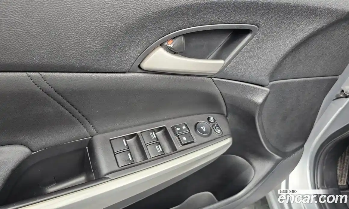 Honda Accord 2010 3.5 Автомат в Москве № 232853, фото 16