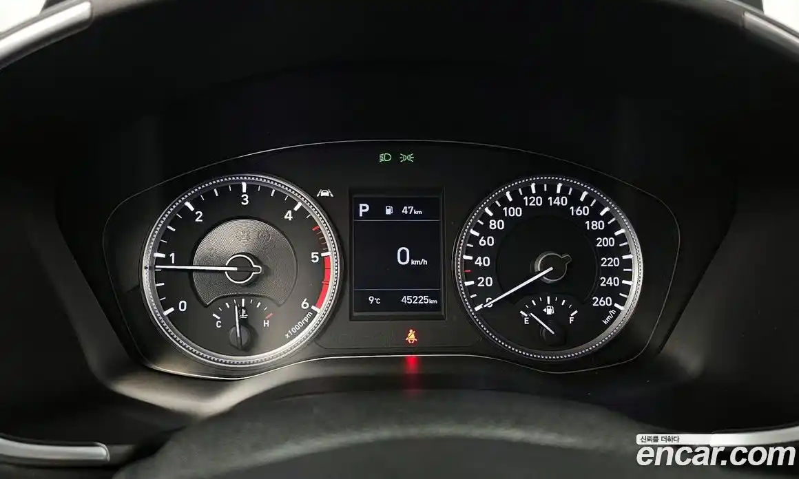 Hyundai Santa Fe 2020 2.2 Автомат в Москве № 2405, фото 4