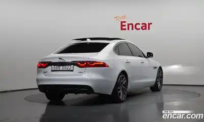 Jaguar XF 2016 2.0 Автомат в Москве № 256091, миниатюра 2