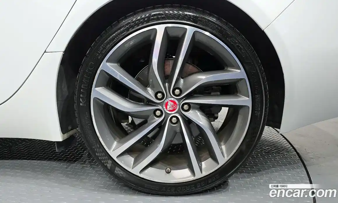 Jaguar XF 2016 2.0 Автомат в Москве № 256091, фото 5