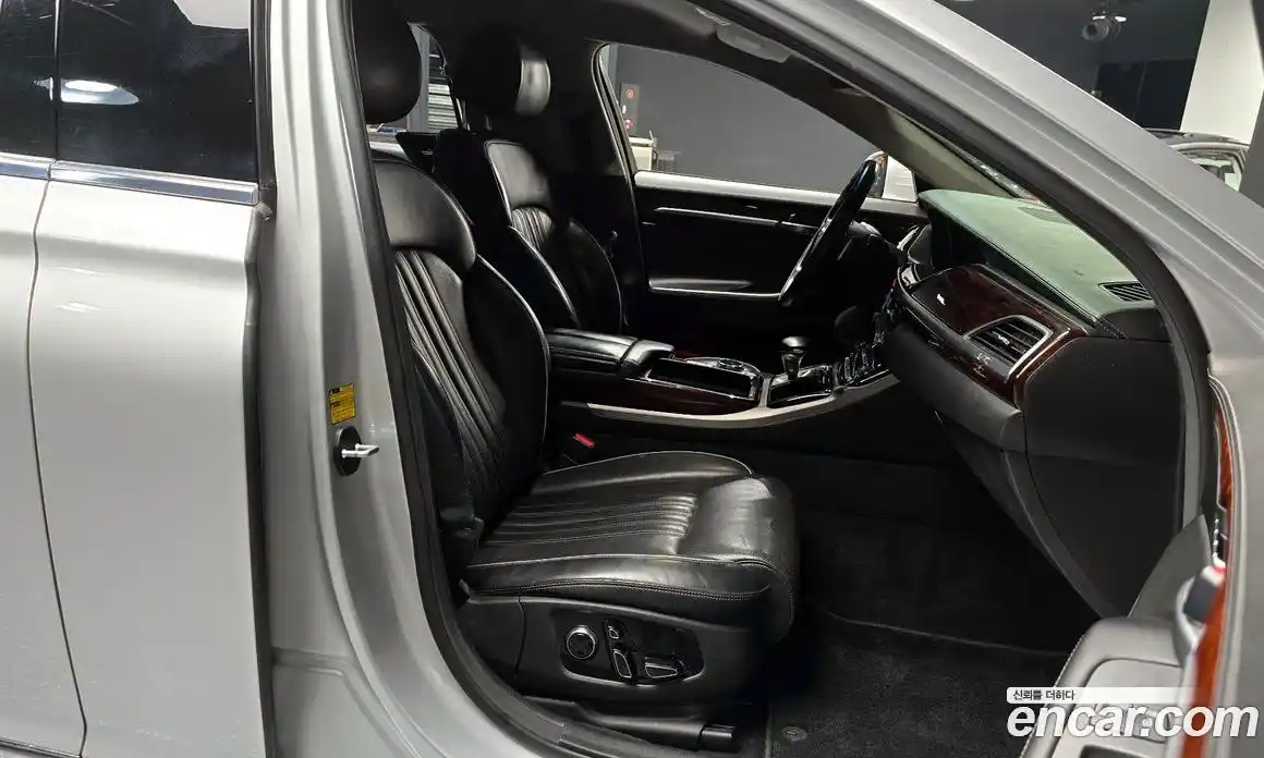 Genesis EQ900 2017 5.0 Автомат в Москве № 25616, фото 4