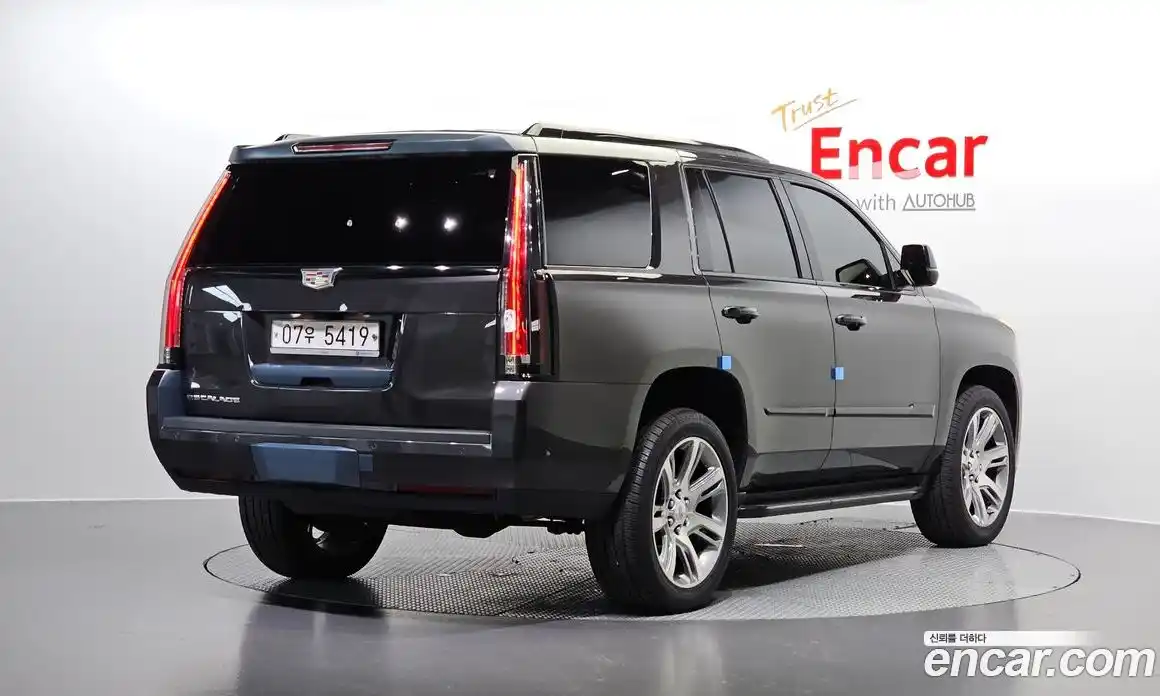 Cadillac Escalade 2018 6.2 Автомат в Москве № 256431, фото 17