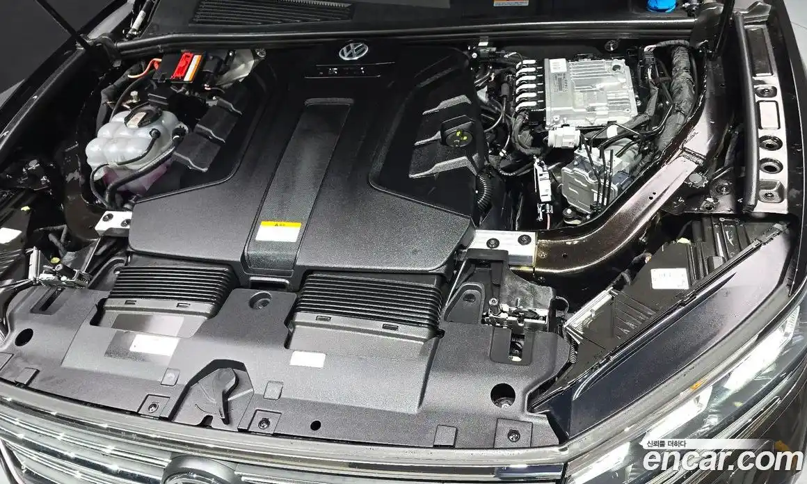 Volkswagen Touareg 2024 3.0 Автомат в Москве № 276088, фото 16