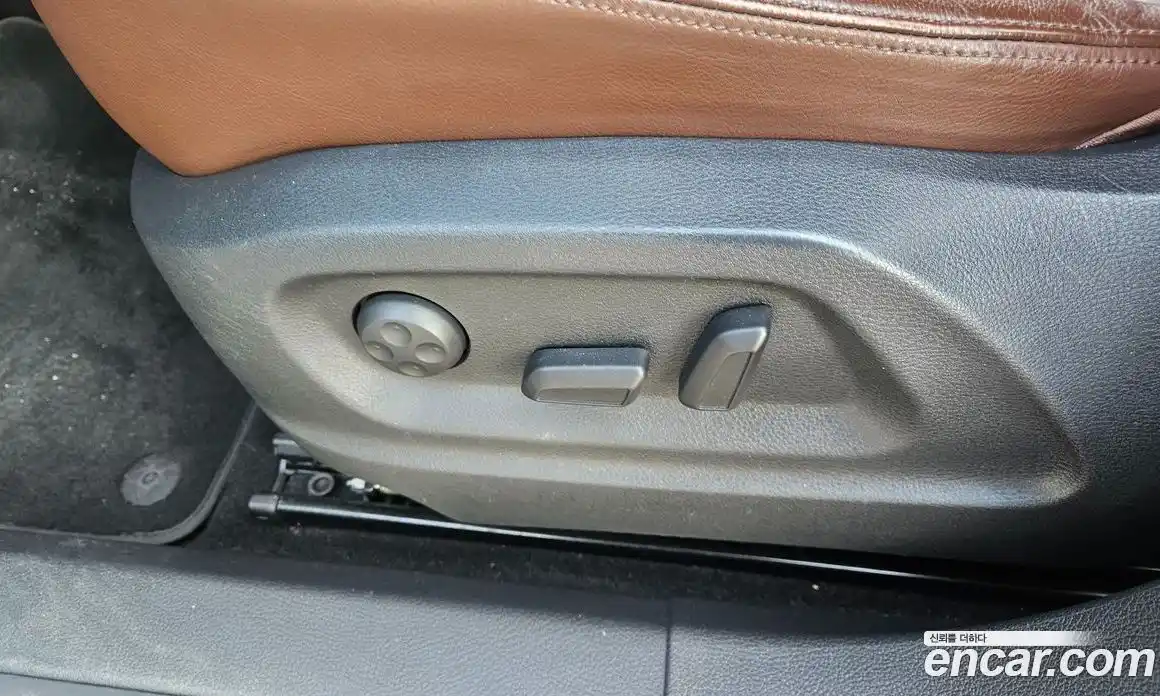 Volkswagen Tiguan 2014 2.0 Автомат в Москве № 276714, фото 16