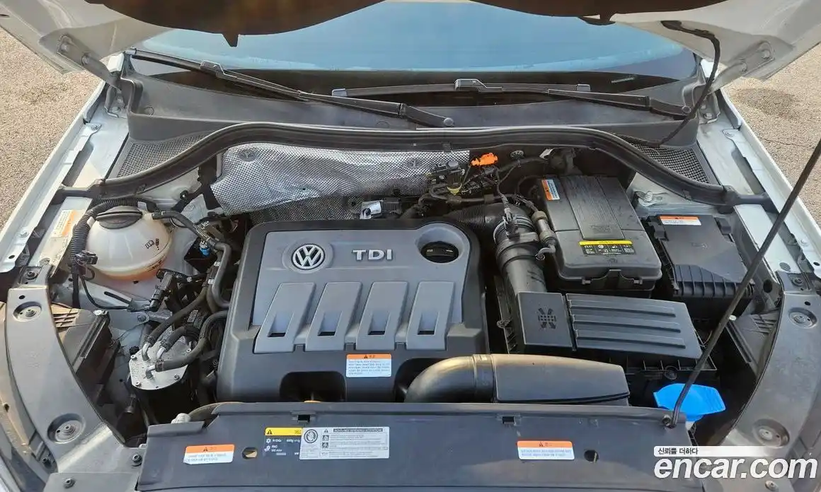 Volkswagen Tiguan 2014 2.0 Автомат в Москве № 276714, фото 6