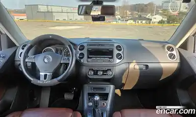 Volkswagen Tiguan 2014 2.0 Автомат в Москве № 276714, миниатюра 7