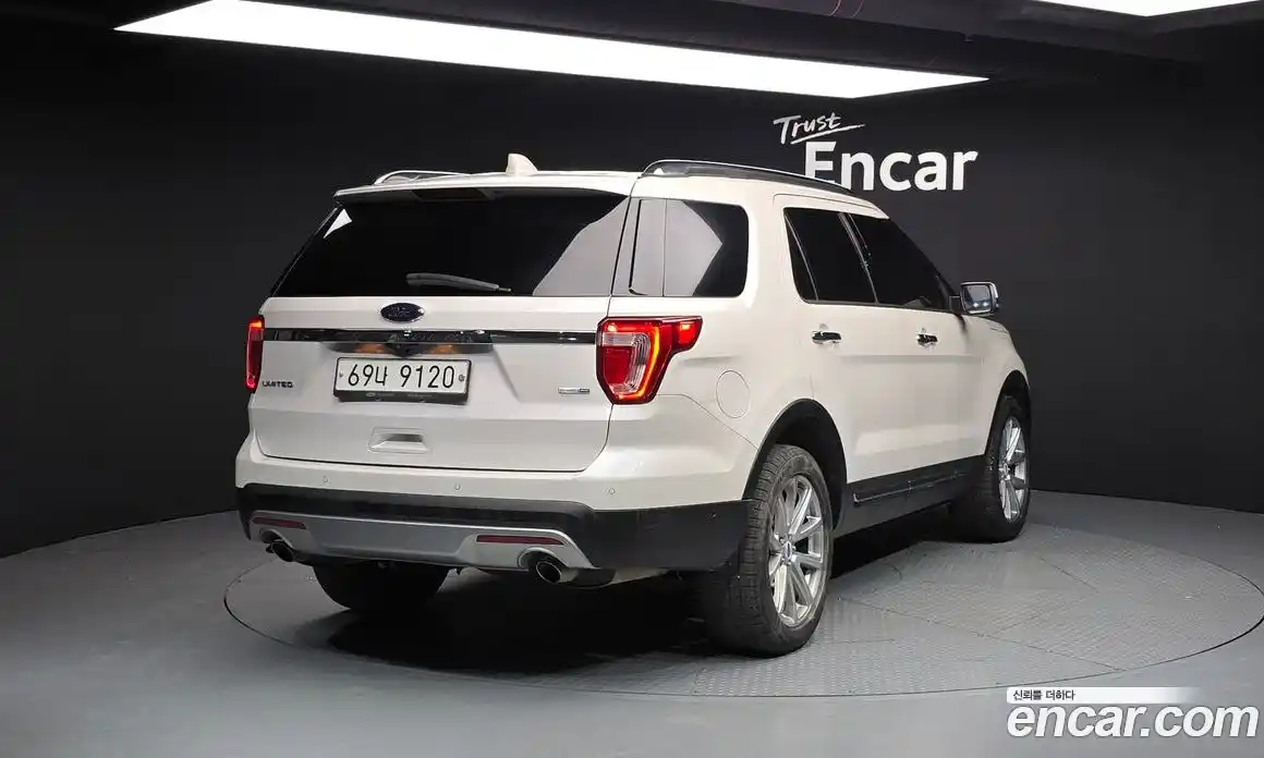 Ford Explorer 2017 2.3 Автомат в Москве № 283979, фото 16