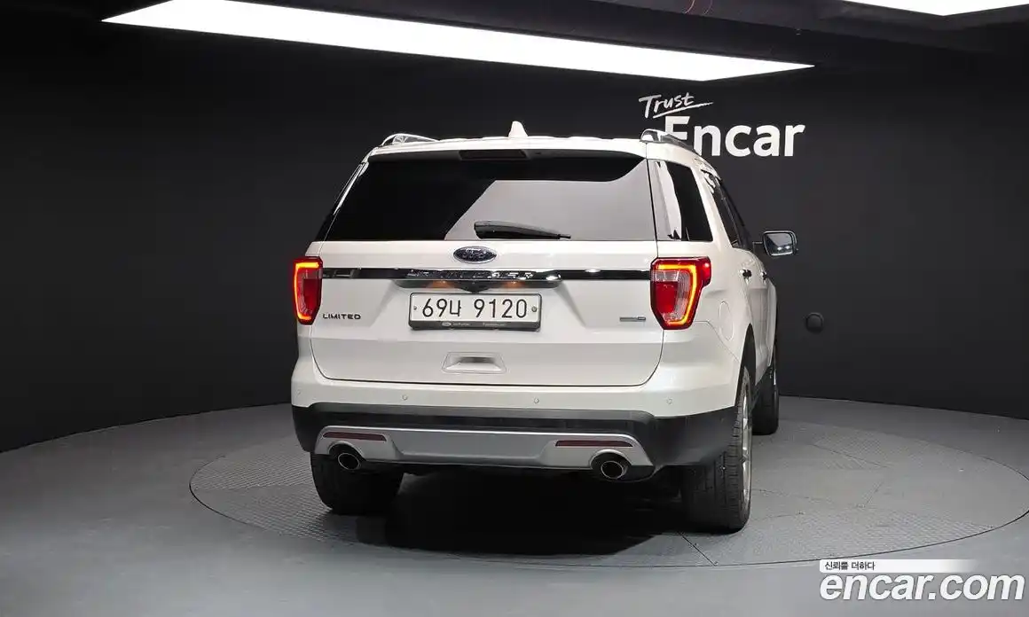 Ford Explorer 2017 2.3 Автомат в Москве № 283979, фото 8