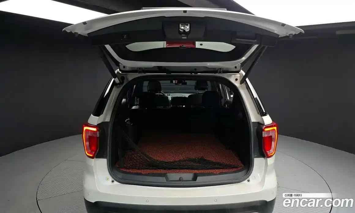 Ford Explorer 2017 2.3 Автомат в Москве № 283979, фото 10