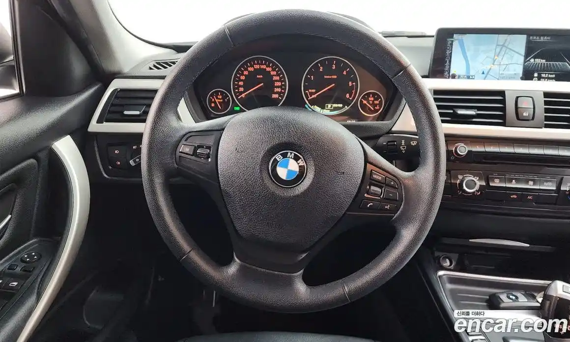BMW 3-Series 2015 2.0 Автомат в Москве № 284870, фото 14