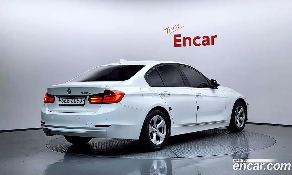 BMW 3-Series 2015 2.0 Автомат в Москве № 284870, фото 16